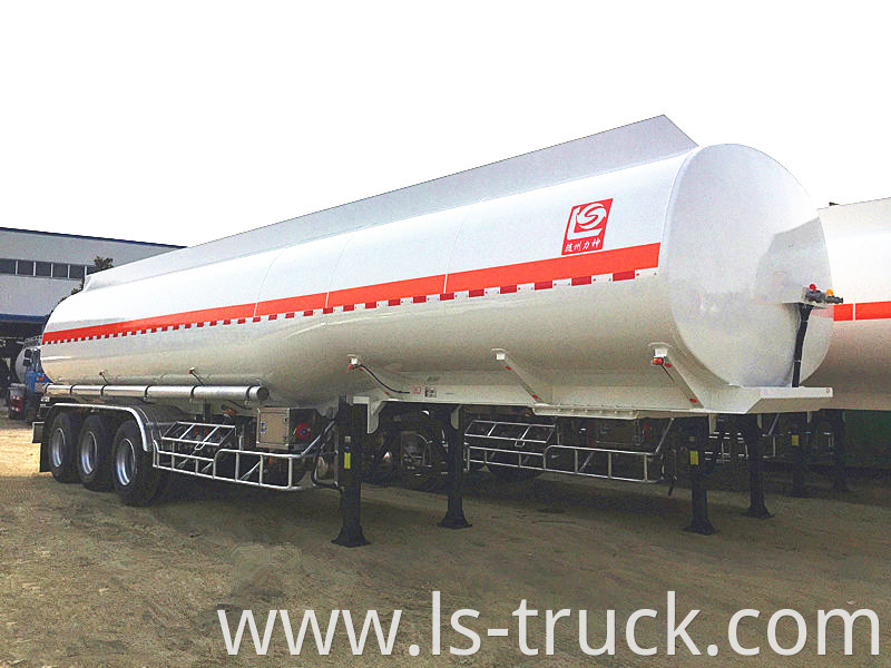 Tri-axle 43000L Fuel Transport Semi Trailer